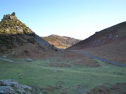 The Sandrock Lynton Exterior foto